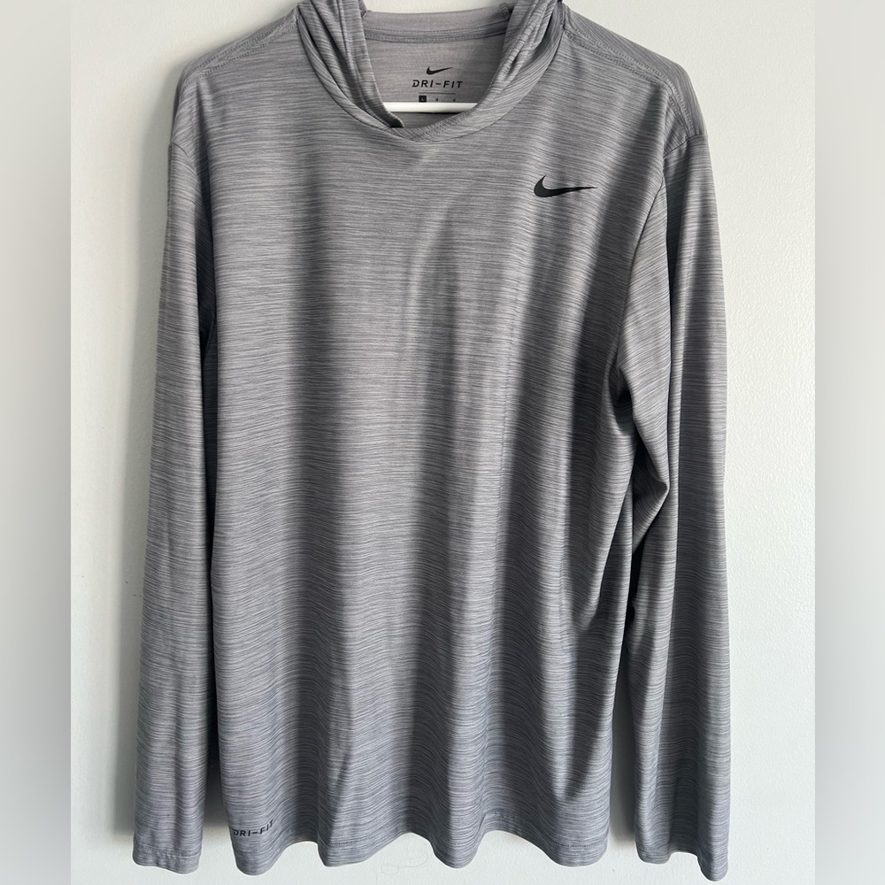 Nike Men’s Large Dry Fit Long Sleeve Hoodie T-Shirt, New Never worn.